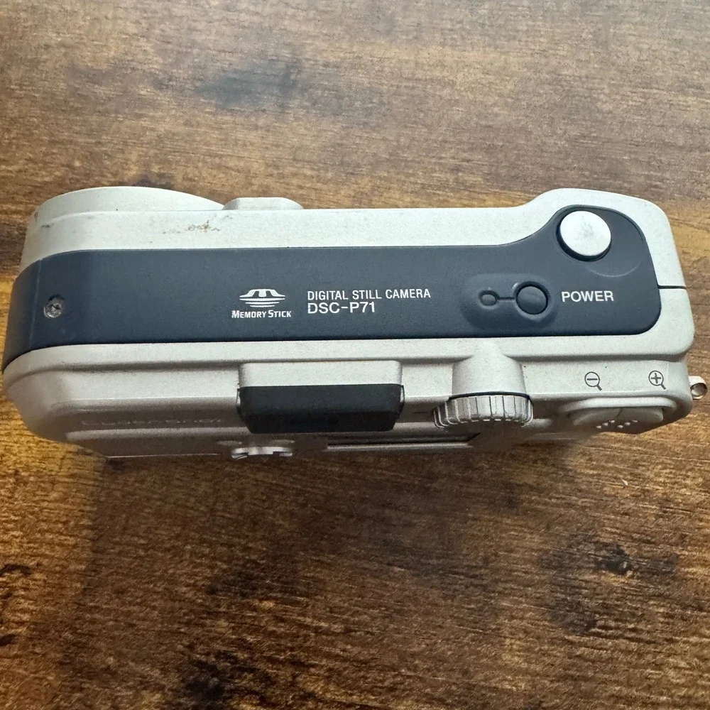 Sony Cyber-shot DSC-P71 Digital Camera - 3MP Retro Y2K Vintage